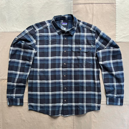 Men's Long Sleeve Lightweight Fjord Flannel Shirt, Cozy Cabin Ink Black