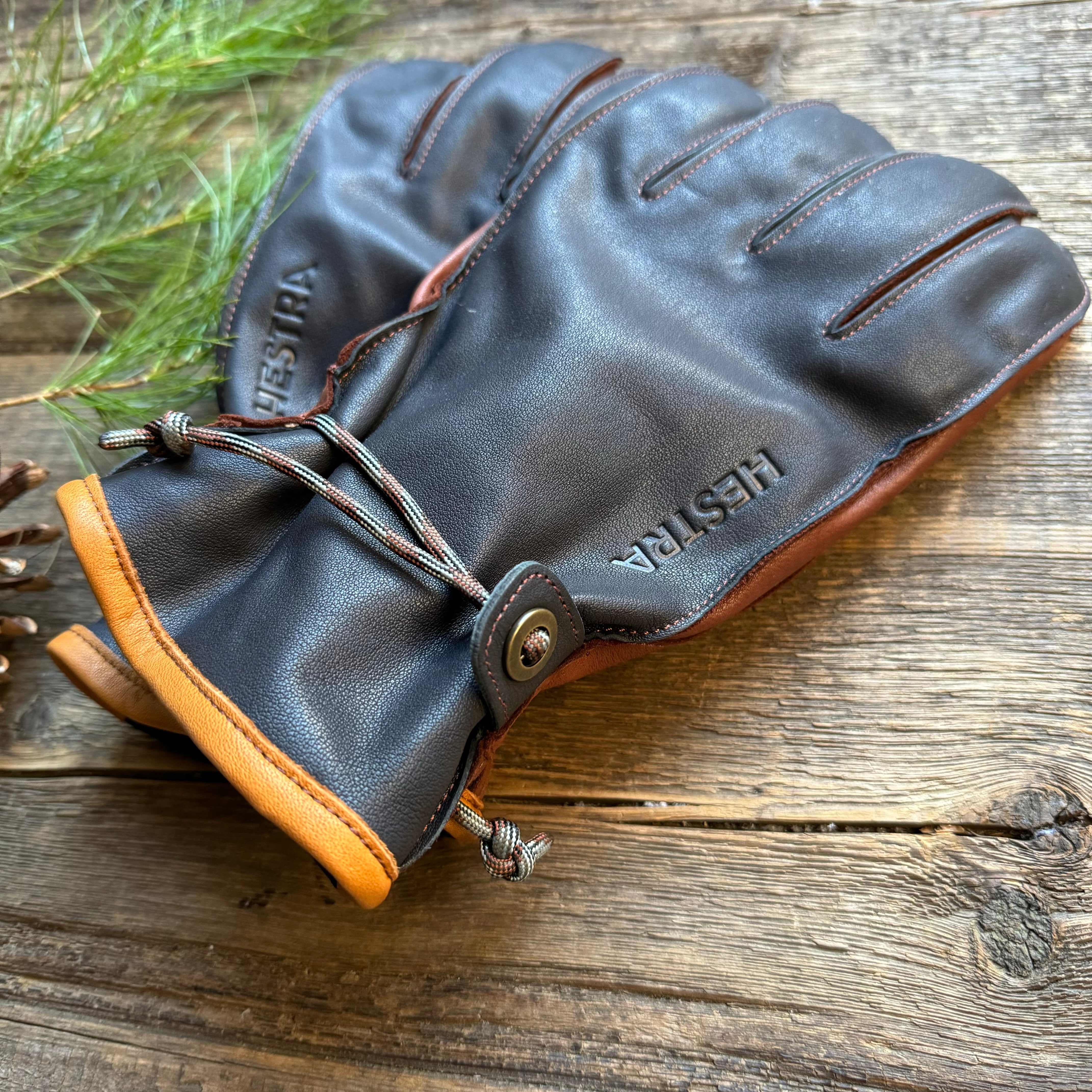 Wakayama Gloves, Navy/Brown – SAULT New England