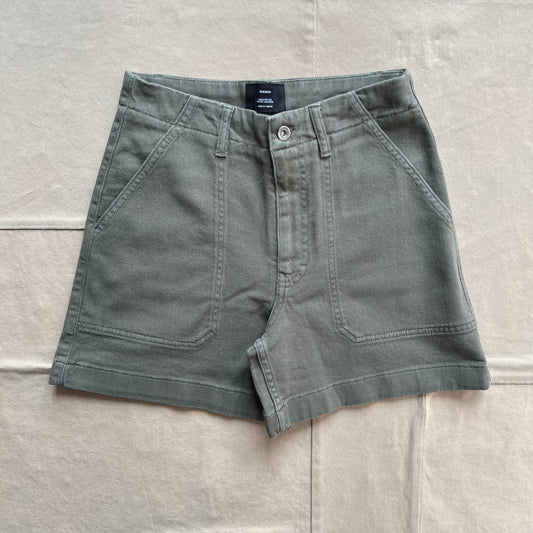 Yarrel Short, Olive