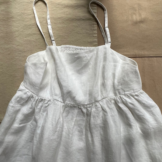 Clara Dress in Linen, White