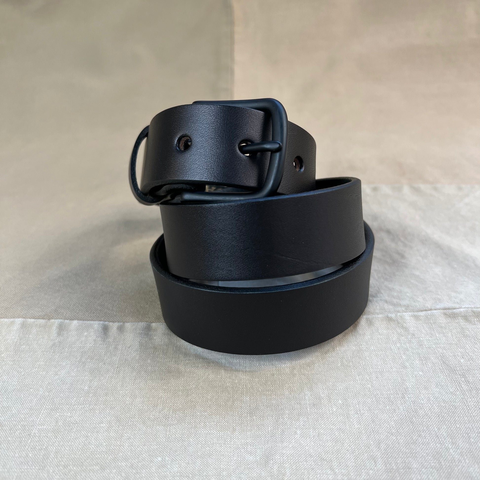 All Around Riveted Leather Belt Black Black Buckle