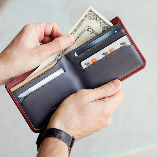 Hide & Seek Lo Wallet, Java